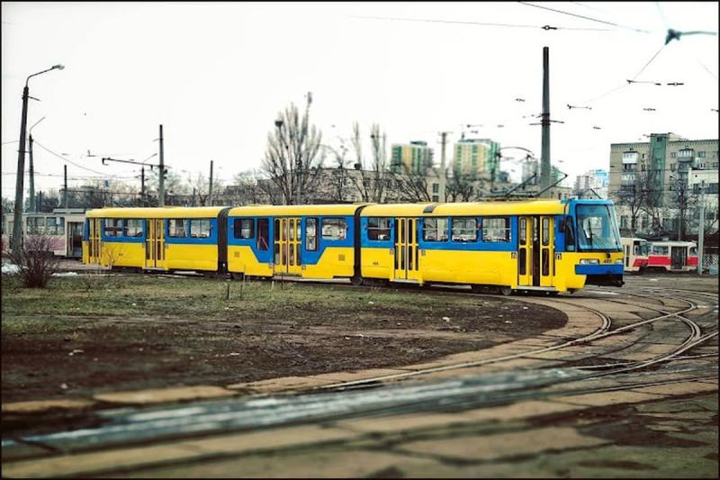 У трамваях оновлять підлогове покриття: які витрати передбачаються?